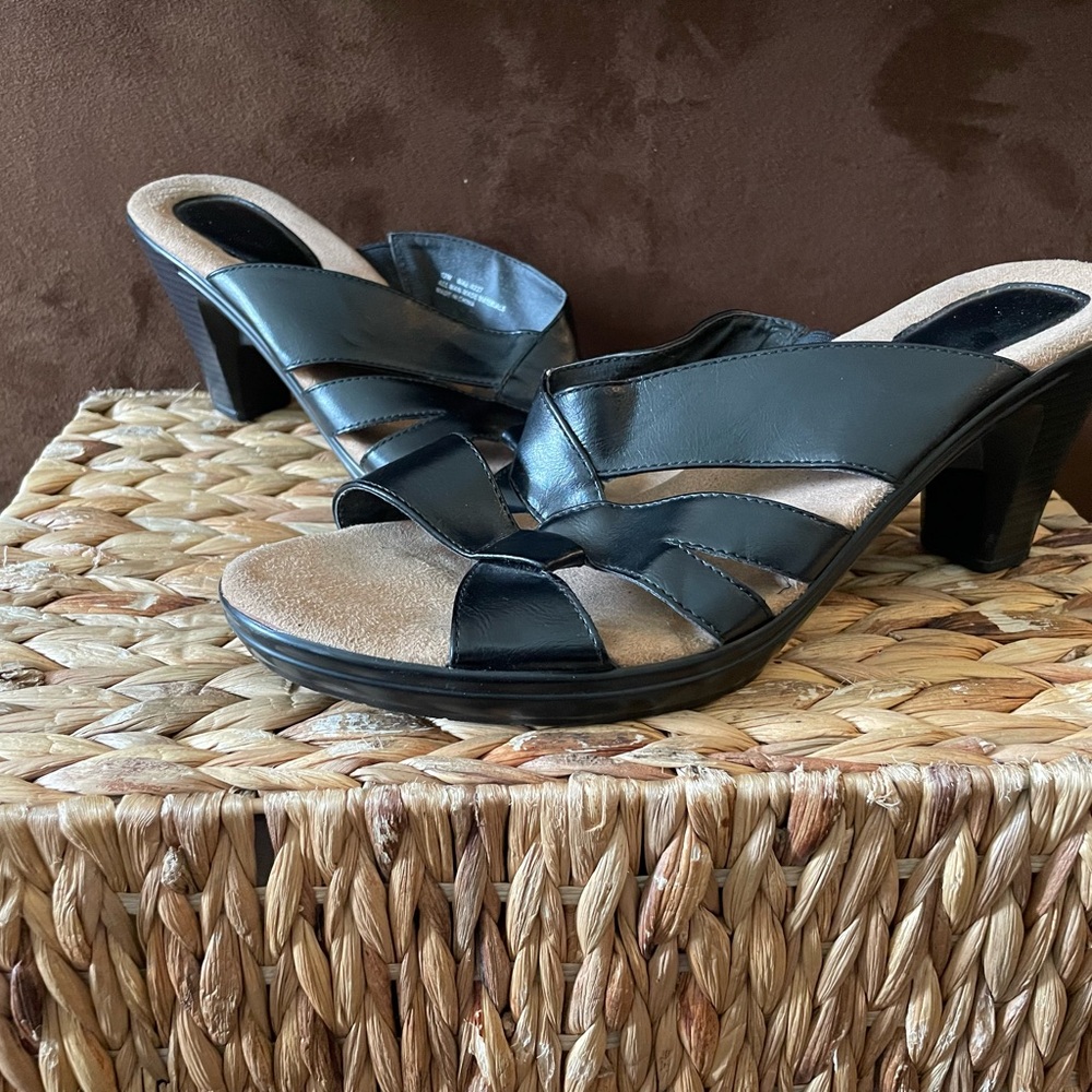 Size 12 woman sandal